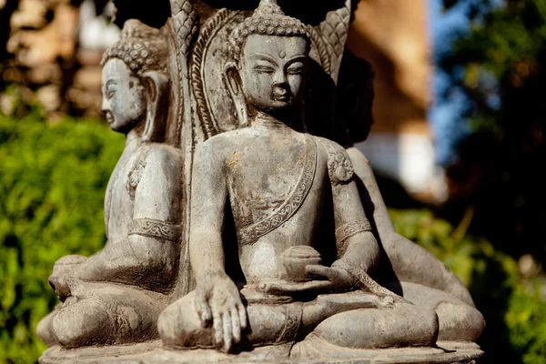 カトマンズのネパールの仏教彫刻石 — ストック写真