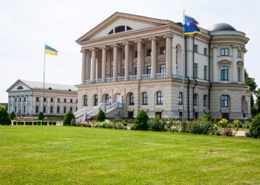 Baturyn, Chernihiv, Ukrayna - 06 / 23 / 2021: Ukrayna Hetman Sarayı Kyrylo Rozumovskyi