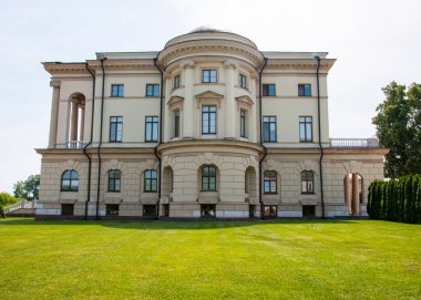 Baturyn, Chernihiv, Ukrayna - 06 / 23 / 2021: Ukrayna Hetman Sarayı Kyrylo Rozumovskyi