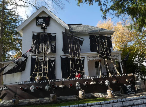 Huis Met Halloween Decoraties Straat — Stockfoto