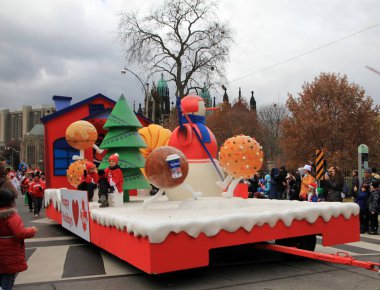 2025 'te Toronto, Kanada' da Noel geçidi