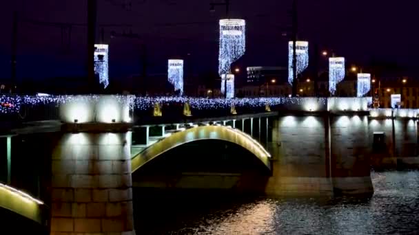 Вид Нічне Місто Світло Підвісному Мосту Вночі Міст Розблокував Абстрактний — стокове відео