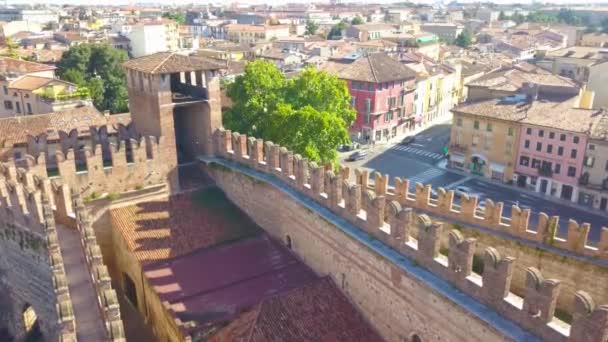 Verona Italien Luftaufnahme Des Schlosses Castelvecchio Fliegen Über Dem Historischen — Stockvideo