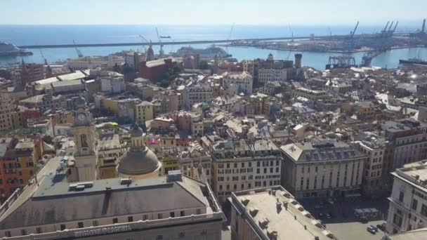 Vista Panorámica Aérea Los Edificios Calles Que Rodean Puerto Génova — Vídeos de Stock