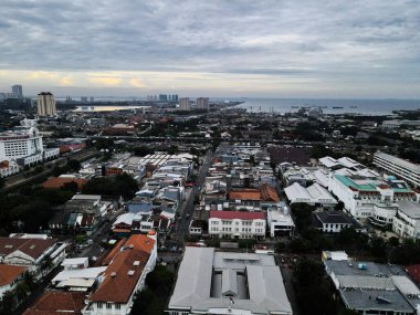 Kota Tua, Batavia eski şehri JAKARTA, INDONESIA 'nın havadan görünüşü - 30 Aralık 2020