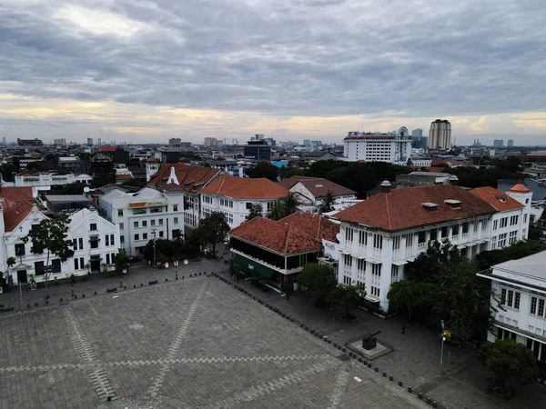 バタヴィア旧市街のコタトゥアにあるヤシンドビルの空中写真 ジャカルタ インドネシア 2020年12月30日 — ストック写真