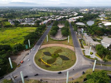 Grandwisata Bekasi 'nin hava manzarası, builidings, park, Bekasi şehir manzaralı döner kavşak. JAKARTA, İNDONEZYA - 30 ARALIK 2020