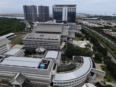 Jakarta 'daki Budist mimari binasının havadan görünüşü bu bina Kuzey Jakarta' nın en önemli turistik yerlerinden biridir. JAKARTA, İNDONEZYA - 8 Ocak 2021