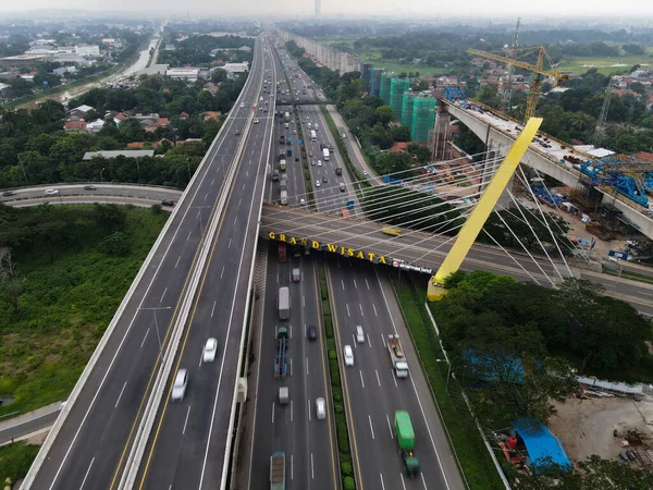 Vista Aérea Drone Estrada Estrada Junção Multinível Com Carros Movimento — Fotografia de Stock