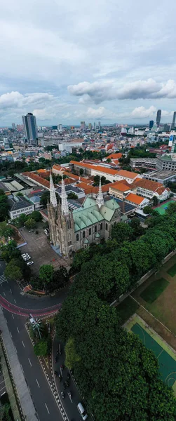 Vista Aérea Catedral Jacarta Maior Mesquita Sudeste Asiático Nuvem Ruído — Fotografia de Stock