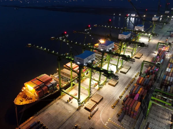 Vista Aérea Navio Recipiente Que Carrega Descarrega Porto Mar Profundo — Fotografia de Stock