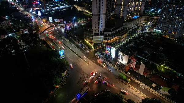 贝卡西受污染街道上的交通堵塞 交通堵塞在少数地区是有限的 有选择地集中在道路上 2021年5月8日 印度尼西亚贝卡西 — 图库照片