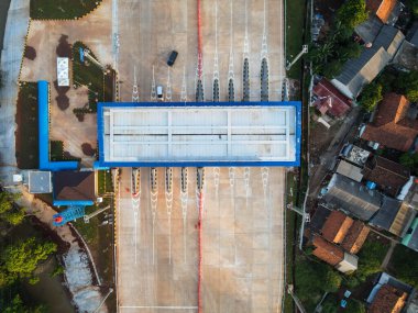 Yeni yol inşaatının hava manzarası. Bekasi, Endonezya, 31 Mayıs 2021