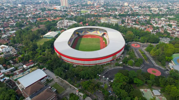 Góry Dół Widok Piękne Krajobrazy Manahan Solo Stadium Zapleczem Miejskim — Zdjęcie stockowe