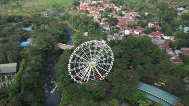 Luftaufnahme Von Riesenrad Und Achterbahnfahrten Pier Pazifik Park Bei Sonnenuntergang — Stockvideo