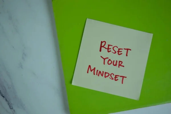 Reset Your Mindset Write Sticky Notes Isolated Wooden Table — стоковое фото