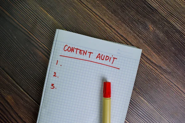 Content Audit Write Book Keywords Isolated Wooden Table — Stock Photo, Image
