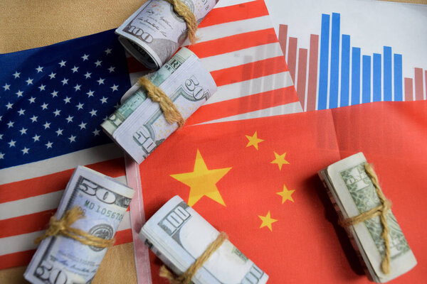 Соединённые Штаты Америки и Китай ввели торговые пошлины в качестве двух противоборствующих контейнерных грузов и коммерческих