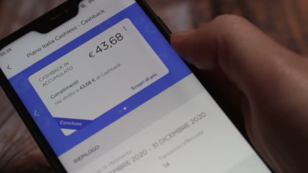 Cashback Skärm Bancoposta App Poste Italiane Med Postepay Kort Transaktionsbekräftelse — Stockvideo