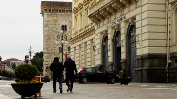 Тимелапс Людей Які Гуляють Беневенто Поблизу Урядового Палацу Недалеко Від — стокове відео