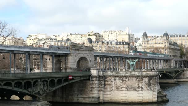 Παρίσι Γαλλία Δεκεμβρίου 2020 Άποψη Της Γέφυρας Bir Hakeim Πέρασμα — Αρχείο Βίντεο