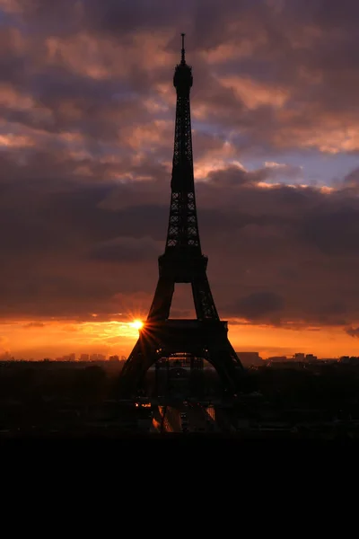 Paris Fransa Aralık 2020 Yılı Gündoğumunda Günbatımında Eyfel Kulesi Seyret — Stok fotoğraf