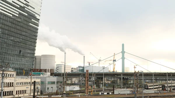 Париж Франция Января 2021 Год Промышленный Дымоход Дымовой Фабрики Загрязняющий — стоковое фото