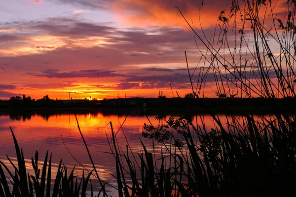 Amazing Landscape Dramatic Sky Water Sunrise Sunset Rural Scene Silhouette — Stock Photo, Image