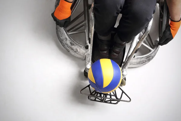 Handebol em uma cadeira de rodas — Fotografia de Stock