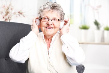  an gevşeme, müzik dinlenme büyükanne.