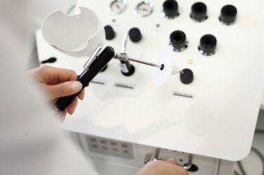 Laryngologist. Test işitme.