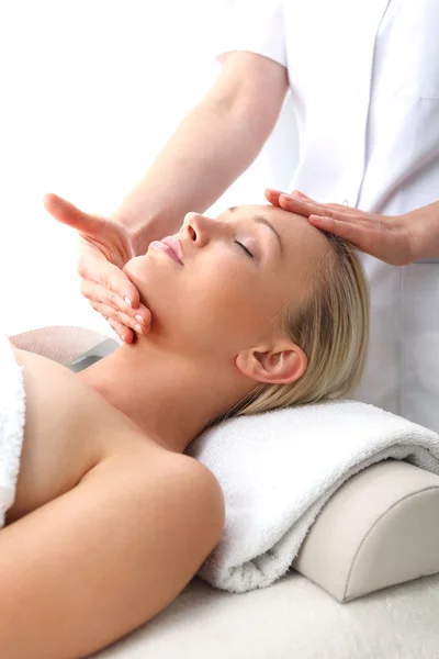 Massage Anti-wrinkle — Stock Photo, Image