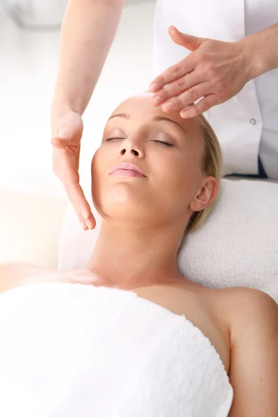Massage Anti-wrinkle — Stock Photo, Image