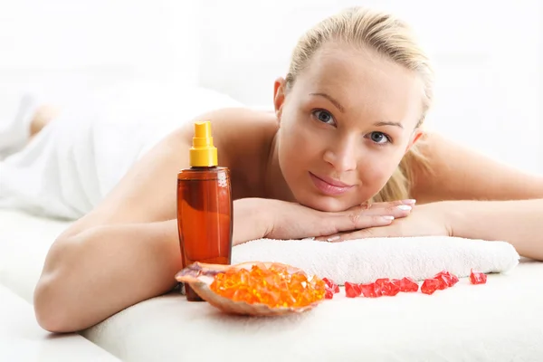 Attractive blonde woman in the office spa, relax with a massage — Stock Photo, Image