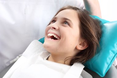 Sağlıklı dişler ve güzel bir gülümseme