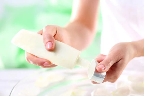 Hand peeling cream — Stock Photo, Image