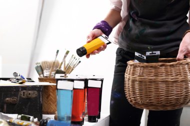Colorful paint, a professional painting accessories clipart