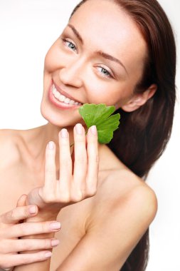 Ginkgo, güzel bir cilt için şifalı bitki.