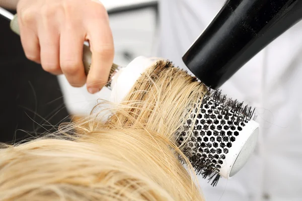 Modelagem escova de cabelo — Fotografia de Stock