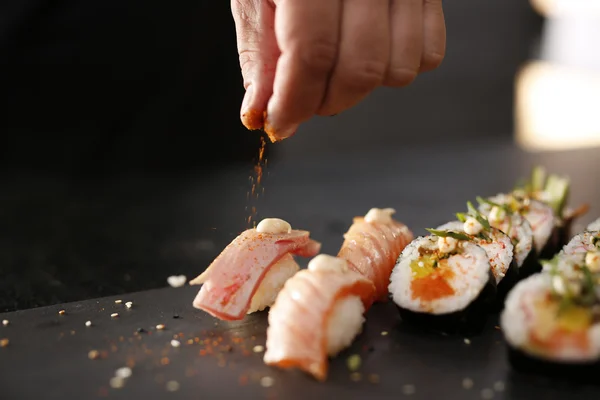 Restaurante japonês, sushi . — Fotografia de Stock