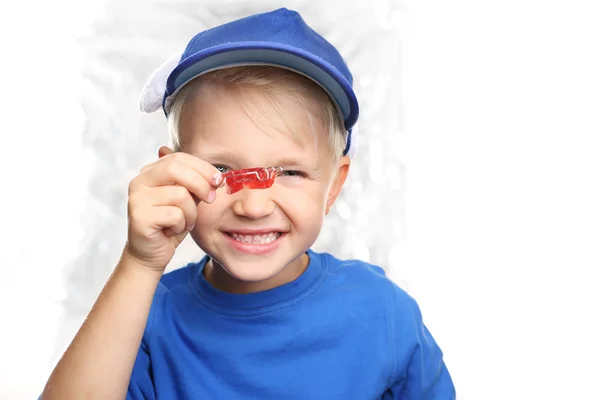 Tandreglering apparat, vackert leende barn — Stockfoto
