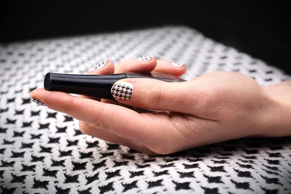 Crazy manicure, black and white grid — Stock Photo, Image