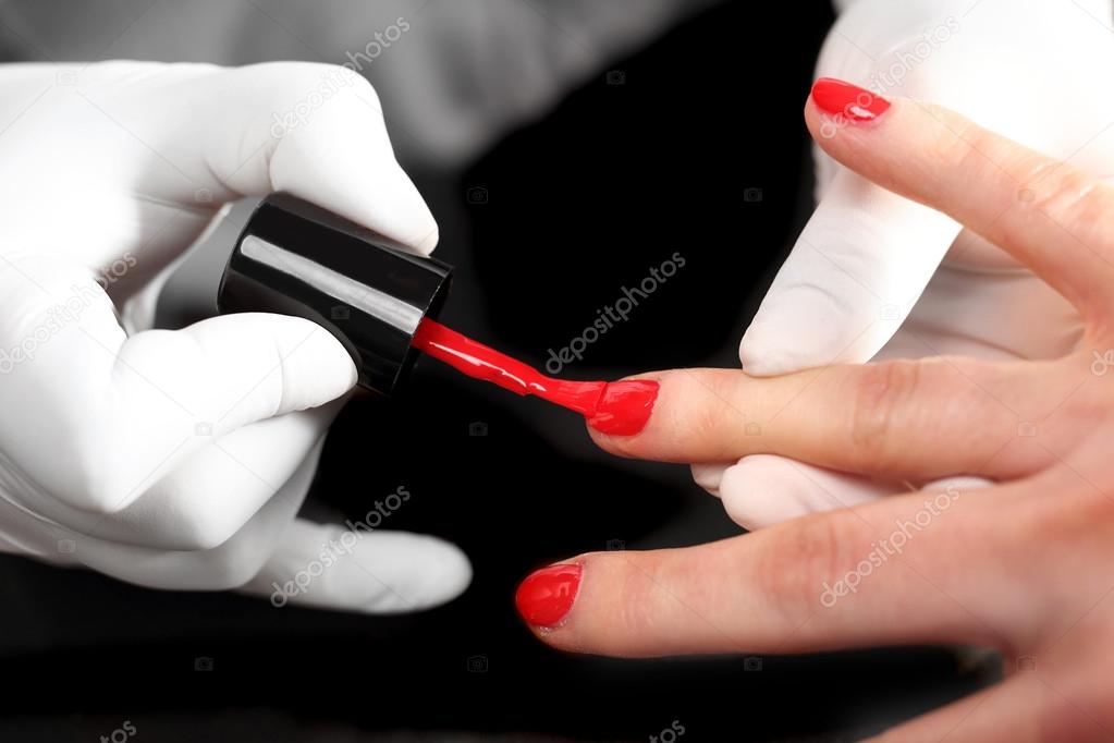 Nail painting, classic red