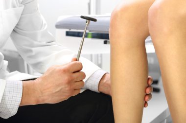 Bir nörolog doktor kadın