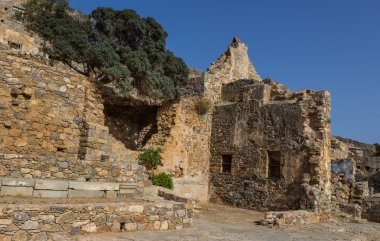 Ada Spinalonga Venedik Kalesi