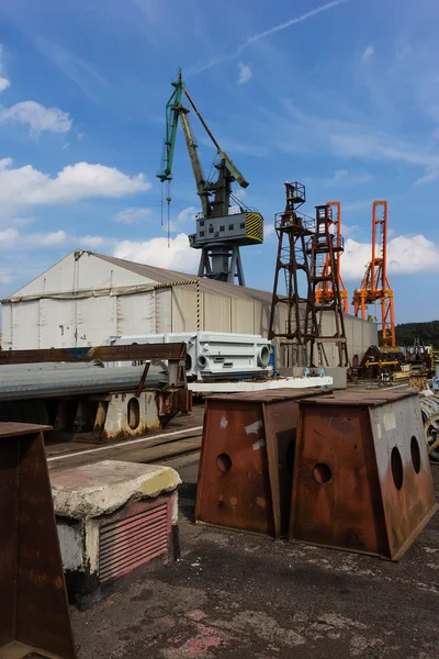 De kranen-scheepsbouw — Stockfoto