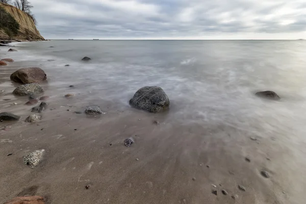 Pedra no mar — Fotografia de Stock