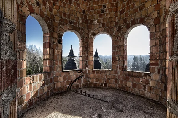 Habitación abandonada en el castillo —  Fotos de Stock