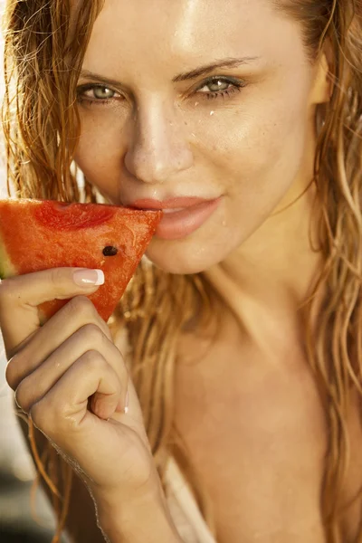 Young woman with watermelon. — Stock Photo, Image