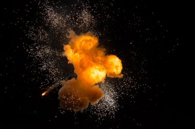 Gerçekçi ateşli patlama